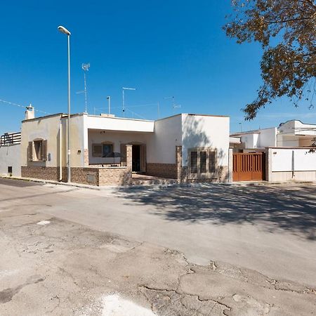 Villino Vanessa By Barbarhouse Torre Lapillo Εξωτερικό φωτογραφία